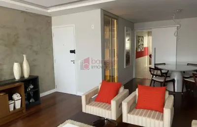 Apartamento à venda no condomínio edifício petronilha no centro de jundiaí/sp