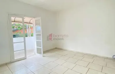 Casa com piscina disponível para venda e locação no bairro jardim europa em campo limpo paulista/sp