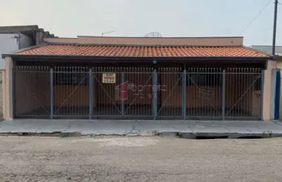 Casa a venda com 02 dormitórios á venda, 201 m²- jardim santa gertrudes - jundiaí/sp