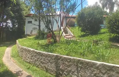 Chácara com 03 dormitórios à venda no bairro do engordadouro em jundiaí/sp