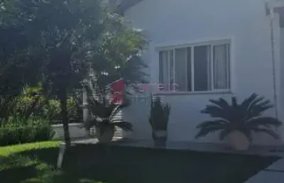 Casa térrea à venda no condomínio ibi aram i, itupeva-sp.