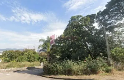 Terreno de esquina com área de 299 m² à venda nas imediações do engordadouro em jundiaí/sp