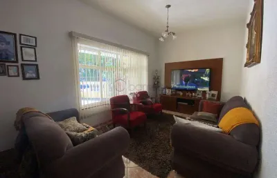 Ampla casa de esquina com 02 comércios no bonfiglioli.