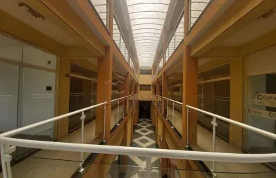 Salas para locação na galeria germânica em campo limpo - sp