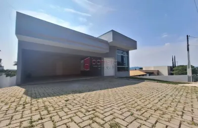 Casa térrea para locação no condomínio portal da colina em jundiaí/sp