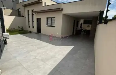Linda casa à venda no bairro jardim marambaia ii em jundiaí/sp