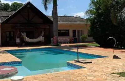 Chácara / sítio com 4 quartos para alugar na Rua Norma Cazzelato Galbieri, --, Bom Jardim, Jundiaí