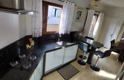 Casa com 3 dormitórios sendo 1 suíte e amplo espaço de terreno