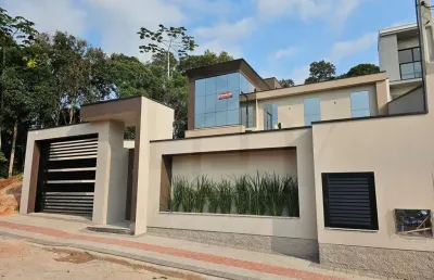 Casa com 5 quartos à venda no Primeiro de Maio, Brusque 