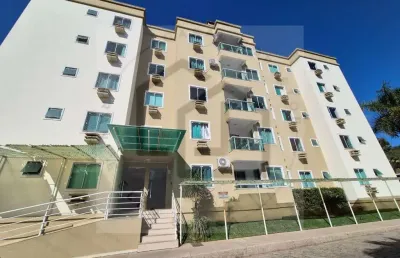 Apartamento com 2 dormitórios, churrasqueira e vaga coberta