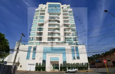 Apartamento com 2 suítes e sacada no centro de brusque