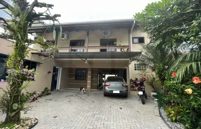 Casa com 3 quartos à venda no Limoeiro, Brusque 