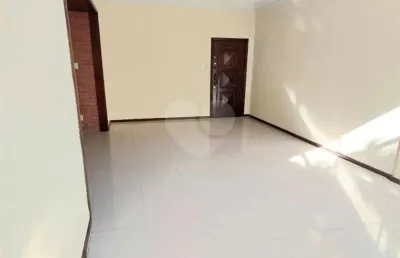 Apartamento com 3 quartos à venda em rio comprido - rj