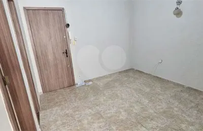 Apartamento com 1 quartos à venda em praça da bandeira - rj