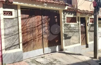 Casa de vila com 3 quartos à venda em rio comprido - rj