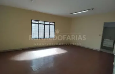 Sala comercial para locação  com 26m² na região de interlagos.
