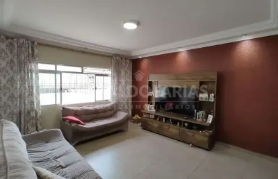 Casa a venda na cidade dutra com 3 dormitórios 1 suíte e 2 vagas com edícula