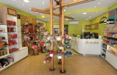 Prédio comercial com 250m² à venda em socorro / interlagos.!
