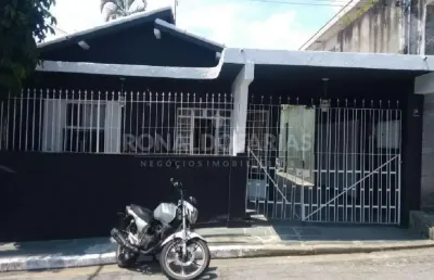Vende -se casa  terrea dois imóveis no mesmo terreno veleiros