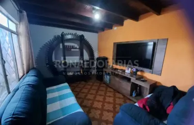 Sobrado geminado à venda com 3 dormitórios na região do grajaú.