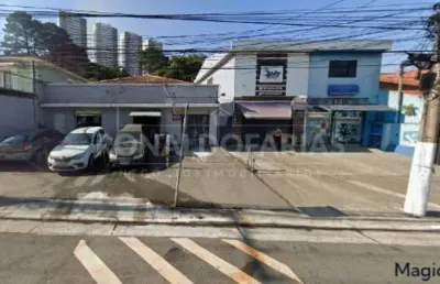 Predio comercial a venda com 3 lojas e uma casa no fundo regao da cidade dutra