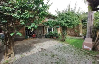 Casa sobrado vende-se 02 casas em amplo terreno interlagos