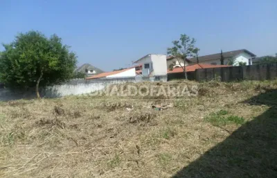 Terreno à venda com 496,00m² na região de interlagos.