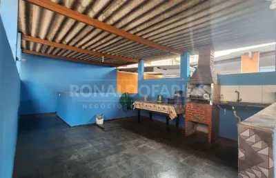 Casa a venda no jardim reimberg com 2 dormitórios com 2 vagas de garagem