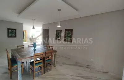 Casa a venda no bolsão de interlagos 4 suites e 6 vagas na garagem