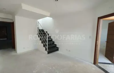 Sobrado a venda em condominio fechado com  03 dormitorios sendo 01 suite na regiao de interlagos.