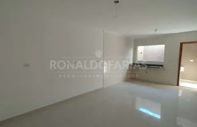 Sobrado a venda em condominio fechado com  03 dormitorios sendo 01 suite na regiao de interlagos.