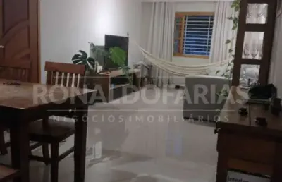 Sobrado a venda em jardim regis com 3 dormitórios e 1 suíte 2 vagas de garagem