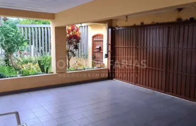 Casa térrea  a venda em interlagos com 4 dormes 3 vagas
