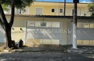 Casa térrea na região do campo grande com 3 dormitórios