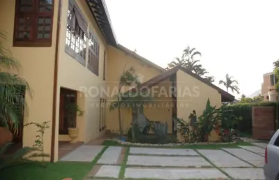 Vendo casa  em condomínio na  praia  martim  de sá  caraguatatuba
