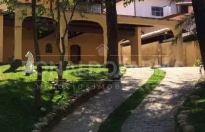Casa à venda no bairro de interlagos bolsão com 5 dormitórios 2 suítes e 5 vagas de garagem