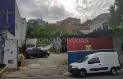 Terreno à venda com 865,00m na região de interlagos.