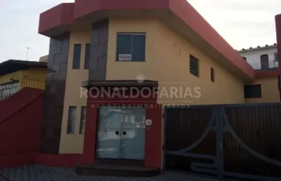 Prédio à venda com 6 salas e 7 vagas na região de interlagos.
