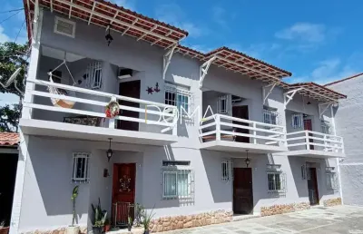 Casa duplex com 3 quartos na melhor localização do braga! condomínio com piscina.