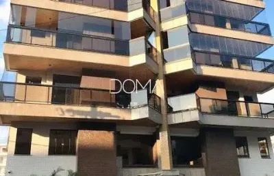 Excelente apartamento em bairro nobre próximo a praia.