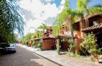 Casa em condomínio fechado com 4 quartos à venda na rua osório tuyuty de oliveira freitas, 320, três figueiras, porto alegre por r$ 8.900.000