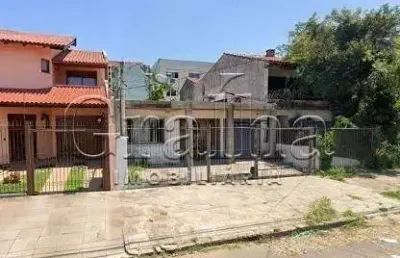 Casa com 2 quartos à venda na rua machado de assis, 630, jardim botânico, porto alegre por r$ 530.000