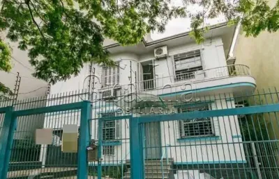 Casa com 3 quartos à venda na rua faria santos, 27, petrópolis, porto alegre por r$ 1.138.000