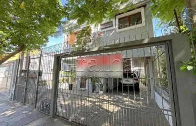 Casa com 4 quartos à venda na rua coronel jaime da costa pereira, 376, partenon, porto alegre por r$ 980.000