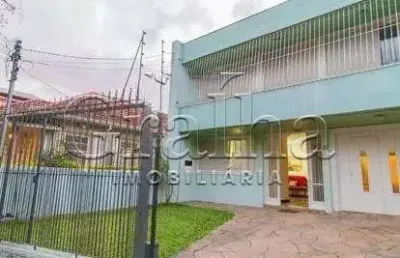Casa com 3 quartos à venda na rua fagundes varela, 83, santo antônio, porto alegre por r$ 750.000
