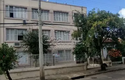 Apartamento com 1 quarto à venda na rua doutor voltaire pires, 66, santo antônio, porto alegre por r$ 135.000