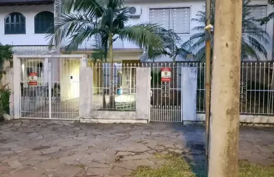Casa com 5 quartos à venda na rua bernardo pires, 486, santana, porto alegre por r$ 1.590.000