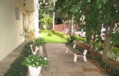 Apartamento com 2 quartos à venda na avenida mercedes, 166, floresta, porto alegre por r$ 330.000