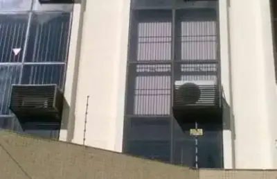Sala comercial à venda na avenida plínio brasil milano, 295, higienópolis, porto alegre por r$ 199.968