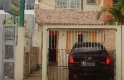 Casa com 2 quartos à venda na rua marcílio dias, 1182, menino deus, porto alegre por r$ 636.000